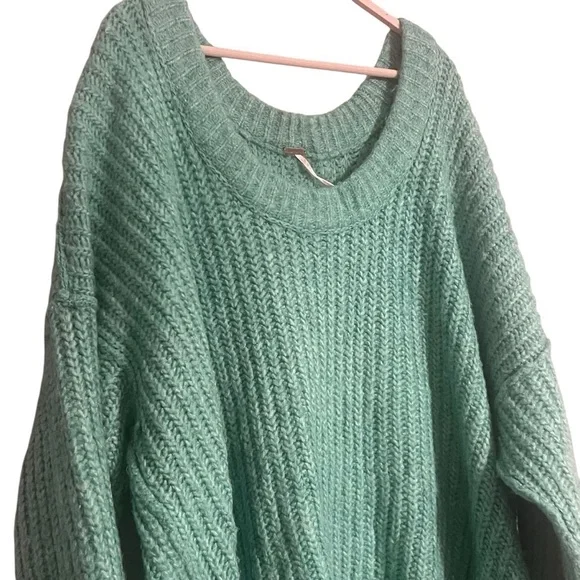 Free People slouchy sweater Knitted Blue Bell V Neck Pullover medium oversized - Picture 3 of 16
